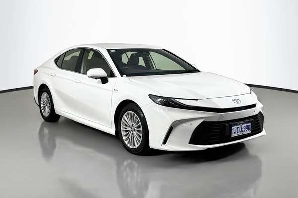 2025 Toyota Camry Ascent AXVH80R