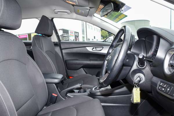 2018 Kia Cerato S BD thumb-8