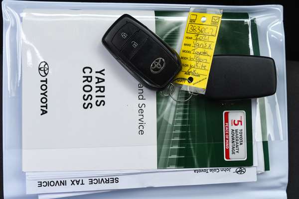 2021 Toyota Yaris Cross GX MXPJ10R thumb-21