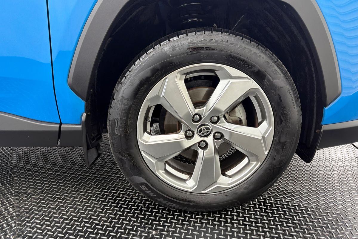 2020 Toyota RAV4 GXL AXAH54R