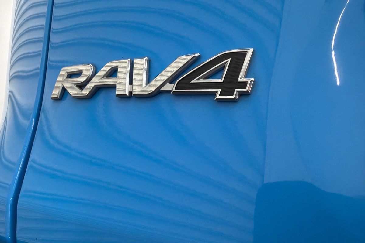 2020 Toyota RAV4 GXL AXAH54R