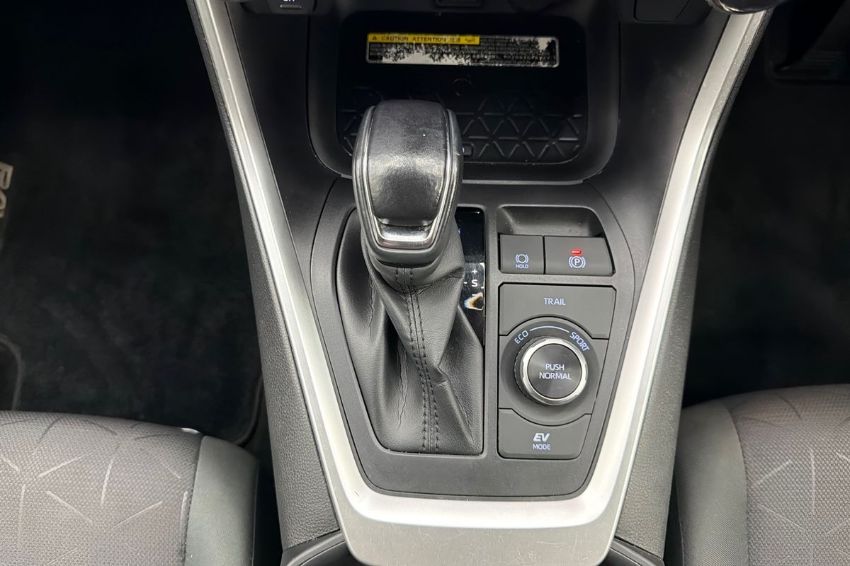 2020 Toyota RAV4 GXL AXAH54R