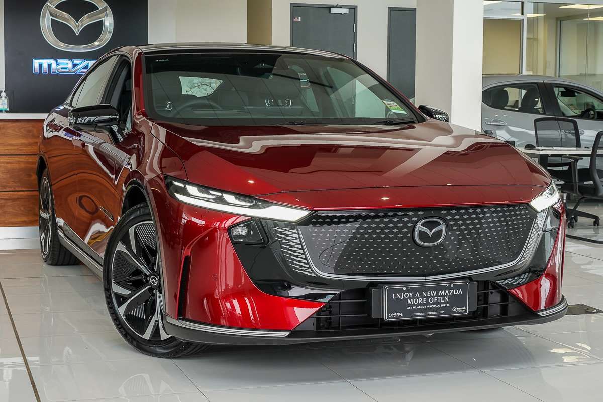 2026 Mazda 6e E35 GT