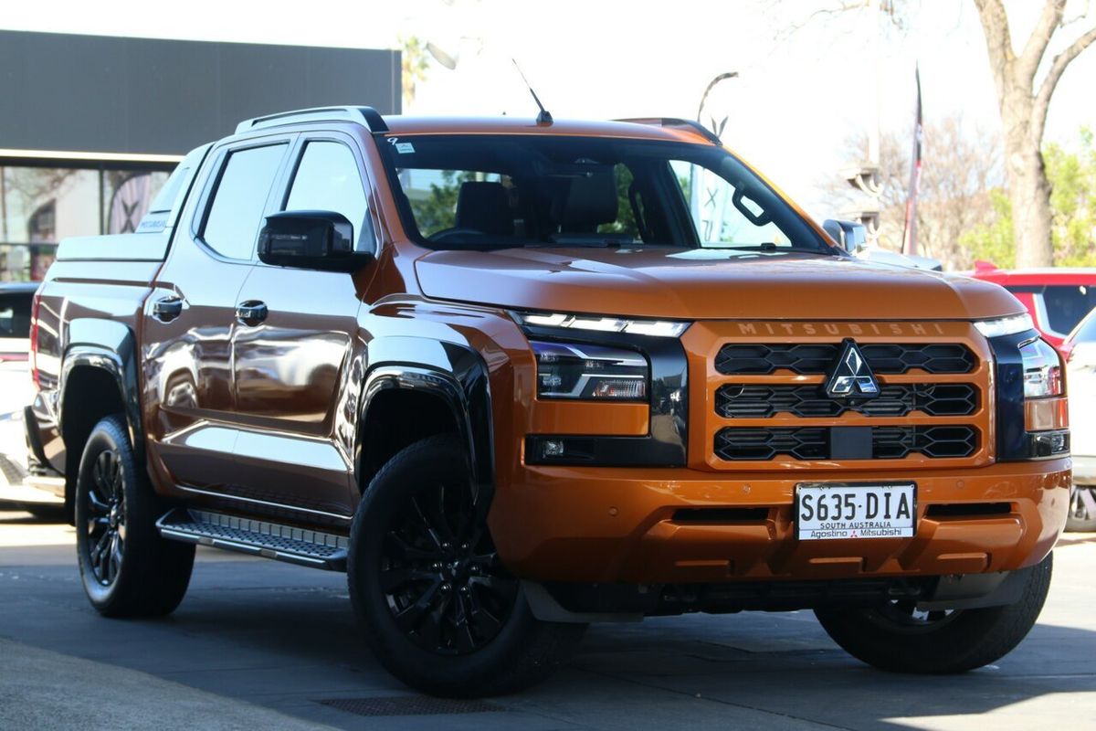 2025 Mitsubishi Triton GSR MV 4X4
