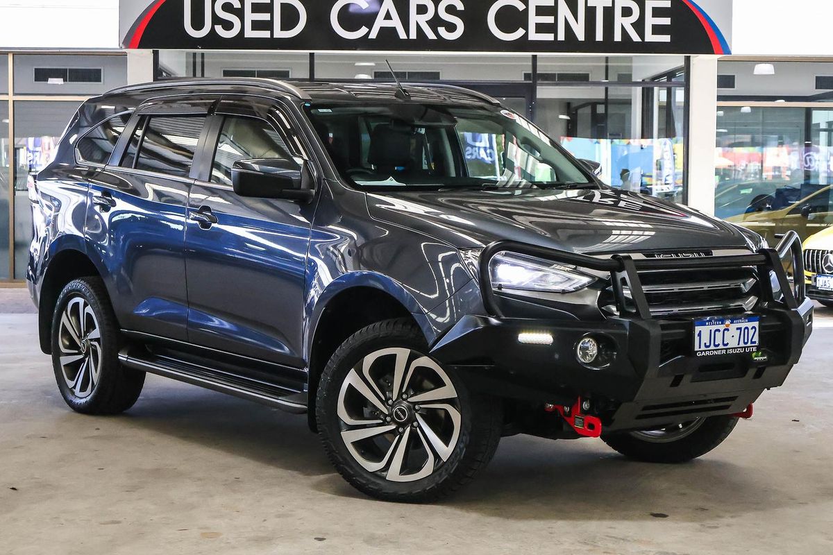 2022 Isuzu MU-X LS-T