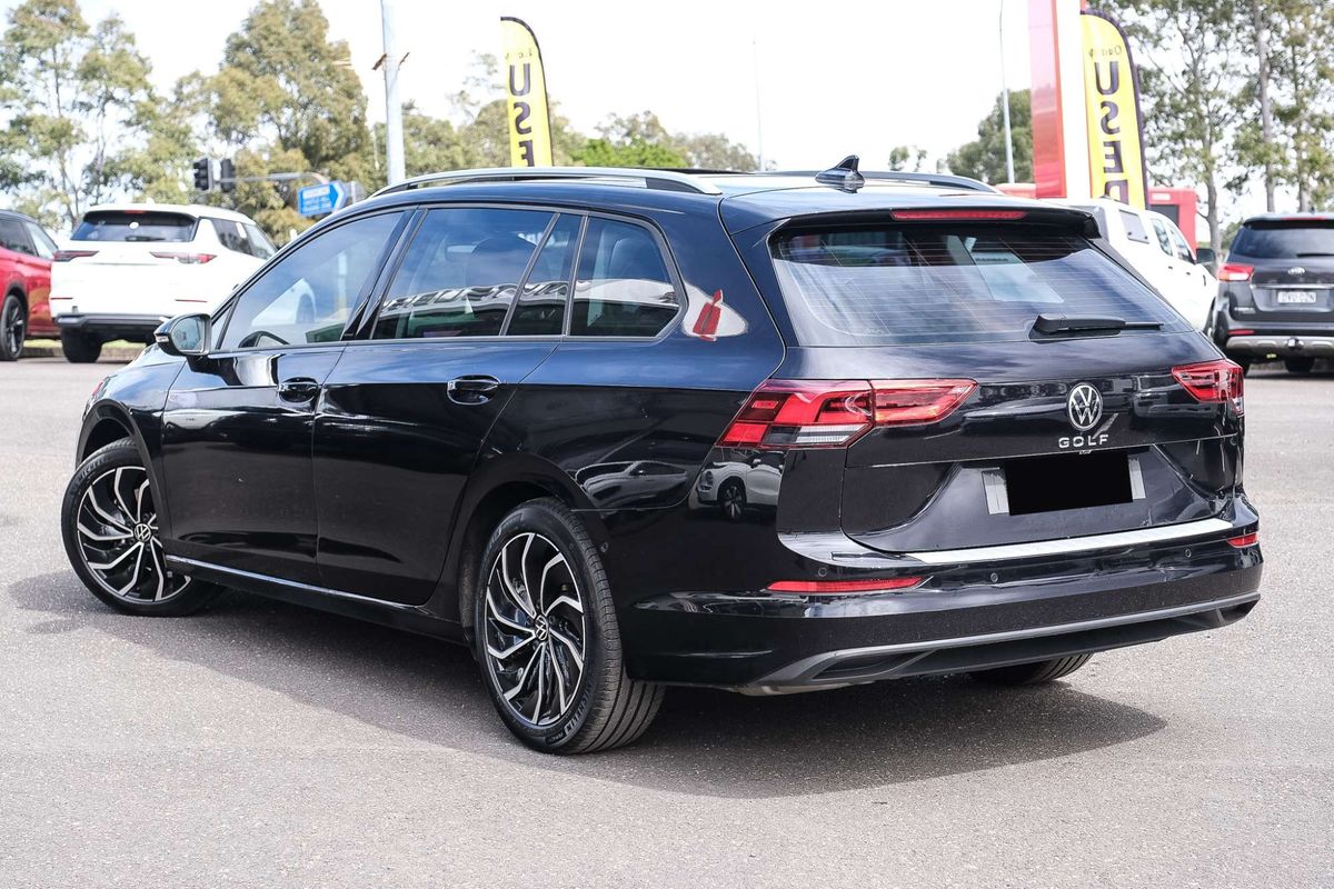 2022 Volkswagen Golf 110TSI Life 8