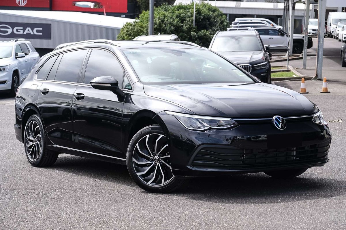 2022 Volkswagen Golf 110TSI Life 8