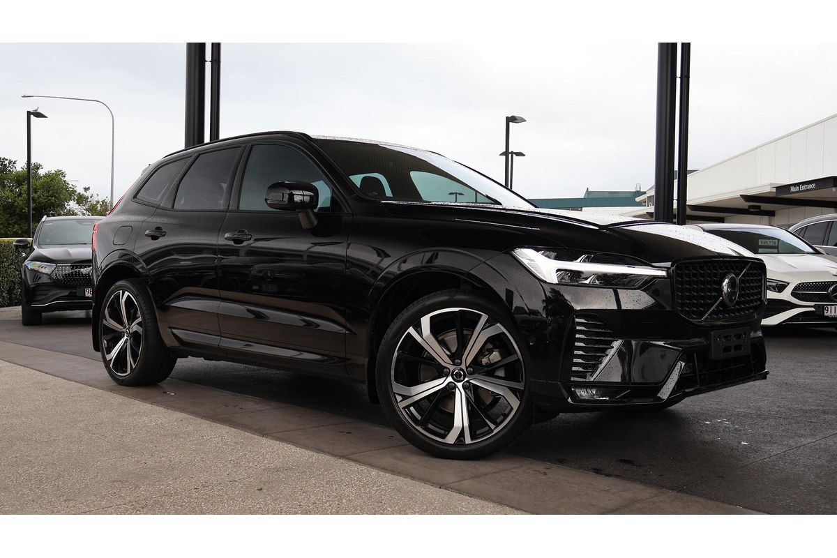 2023 Volvo XC60 Ultimate B6 Dark