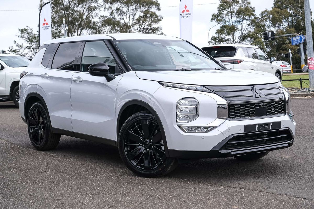2026 Mitsubishi Outlander Black Edition ZM