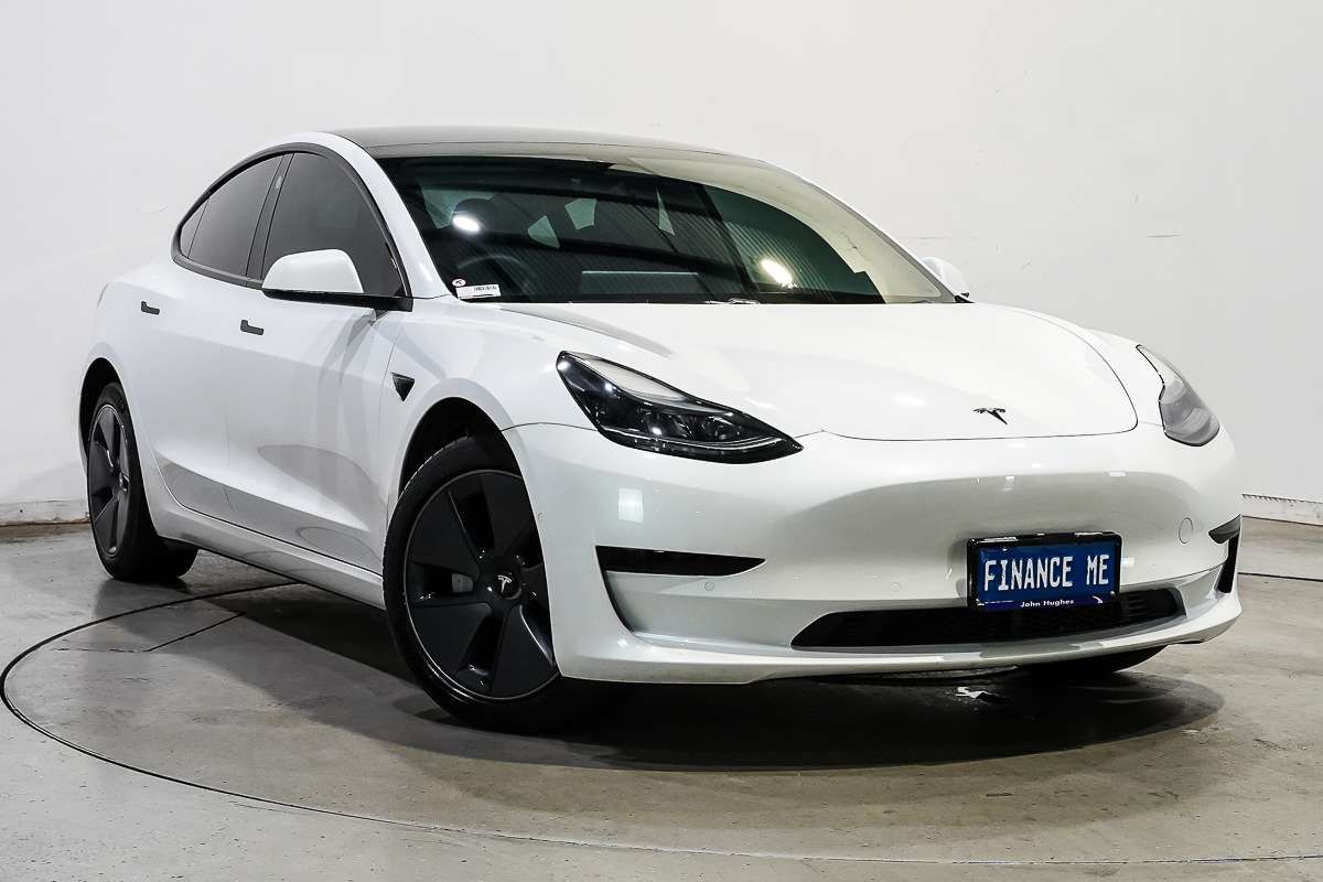 2022 Tesla Model 3 Rear-Wheel Drive