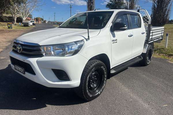 2017 Toyota Hilux SR GUN126R 4X4