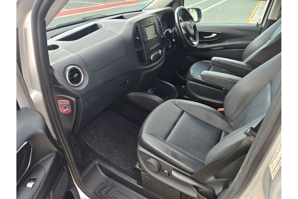2017 Mercedes-Benz Valente 116BlueTEC 447