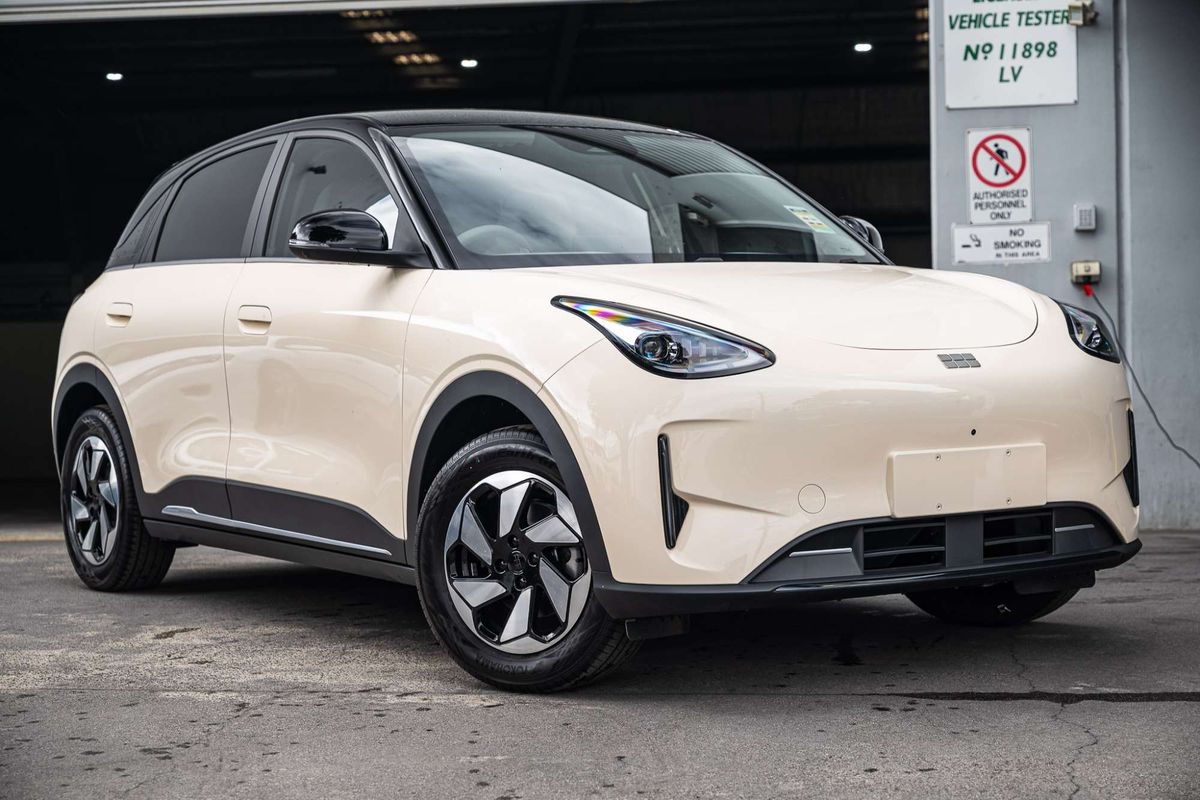 2026 Geely EX2 Inspire E22H