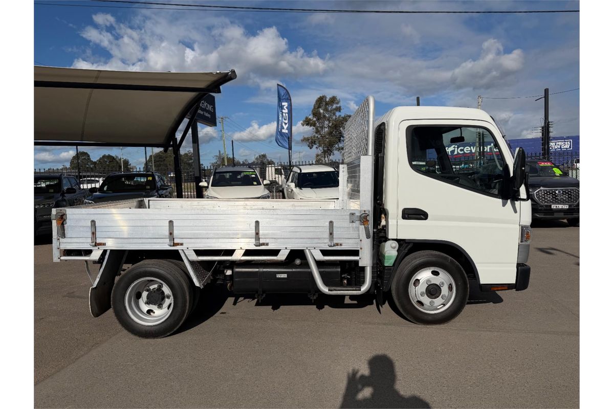 2017 Mitsubishi Canter 515 FE
