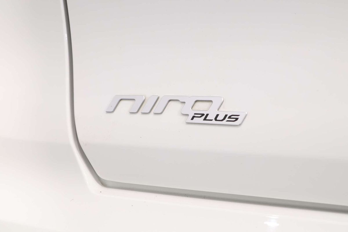 2022 Kia Niro Plus Hybrid S DE PBV