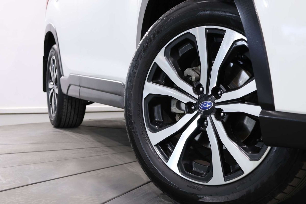 2023 Subaru Forester 2.5i Premium S5