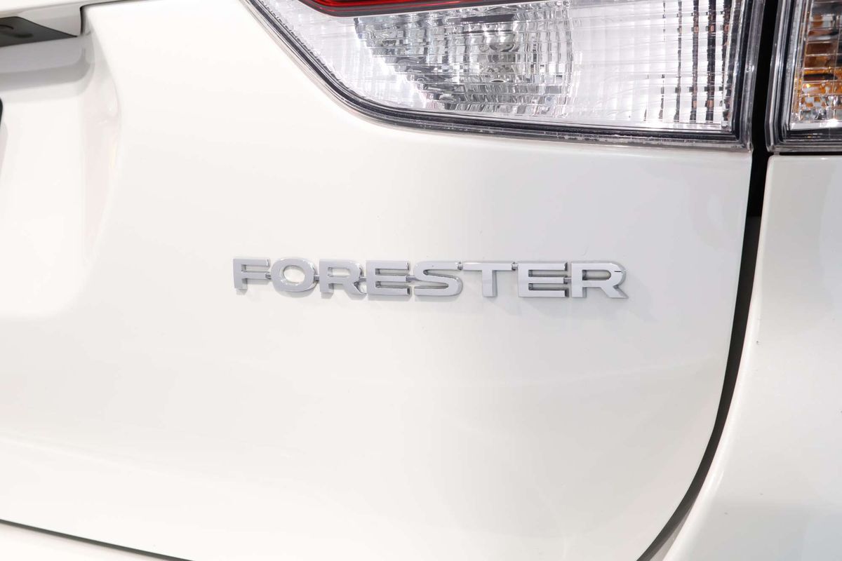 2023 Subaru Forester 2.5i Premium S5