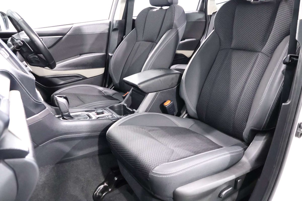 2023 Subaru Forester 2.5i Premium S5