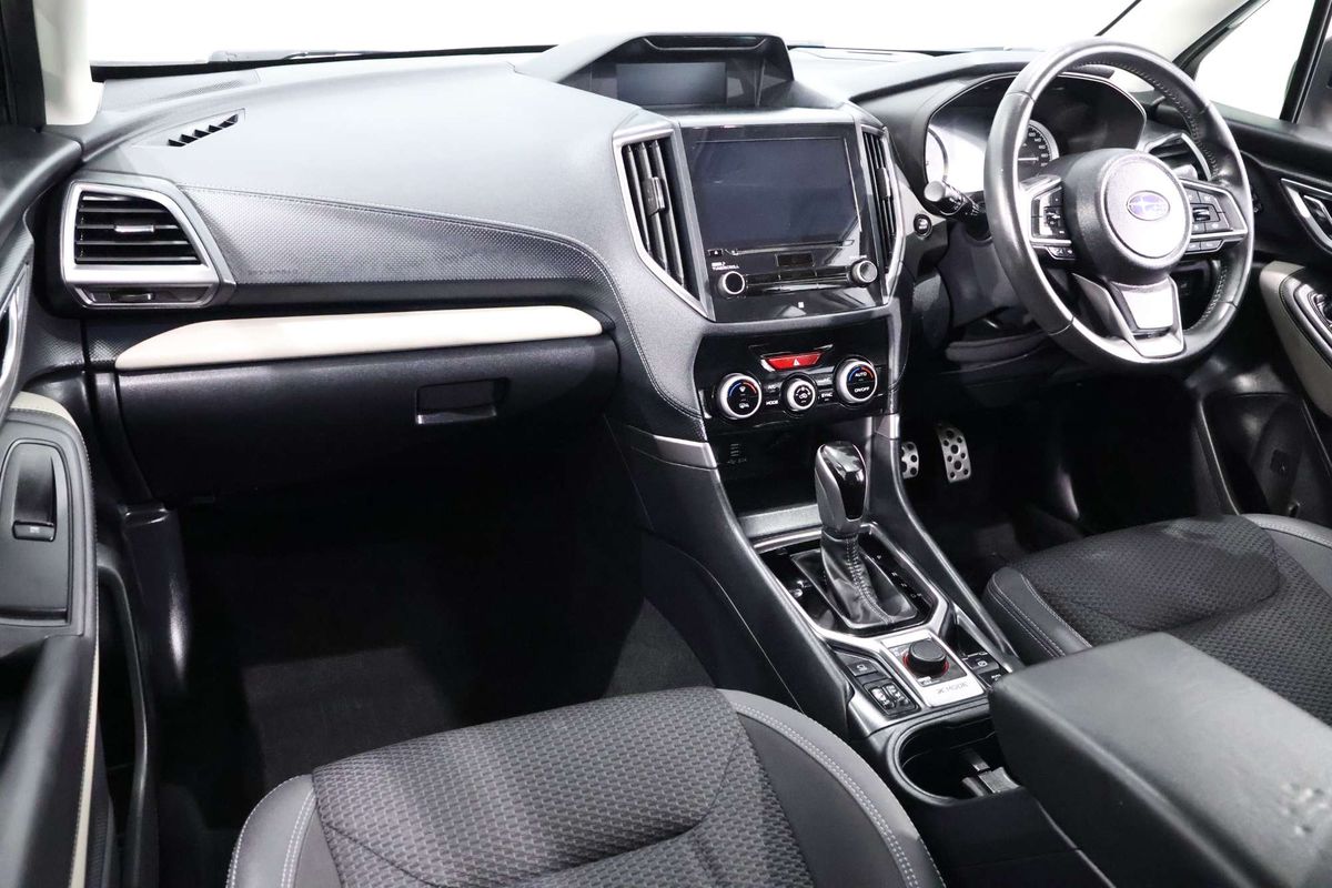 2023 Subaru Forester 2.5i Premium S5