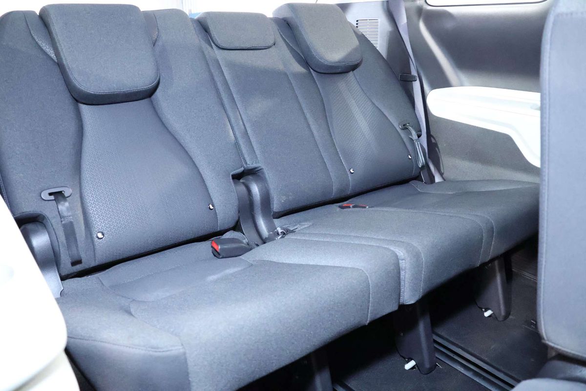 2023 Kia Carnival S KA4