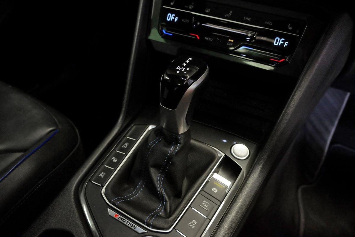 2023 Volkswagen Tiguan R 5N image 11
