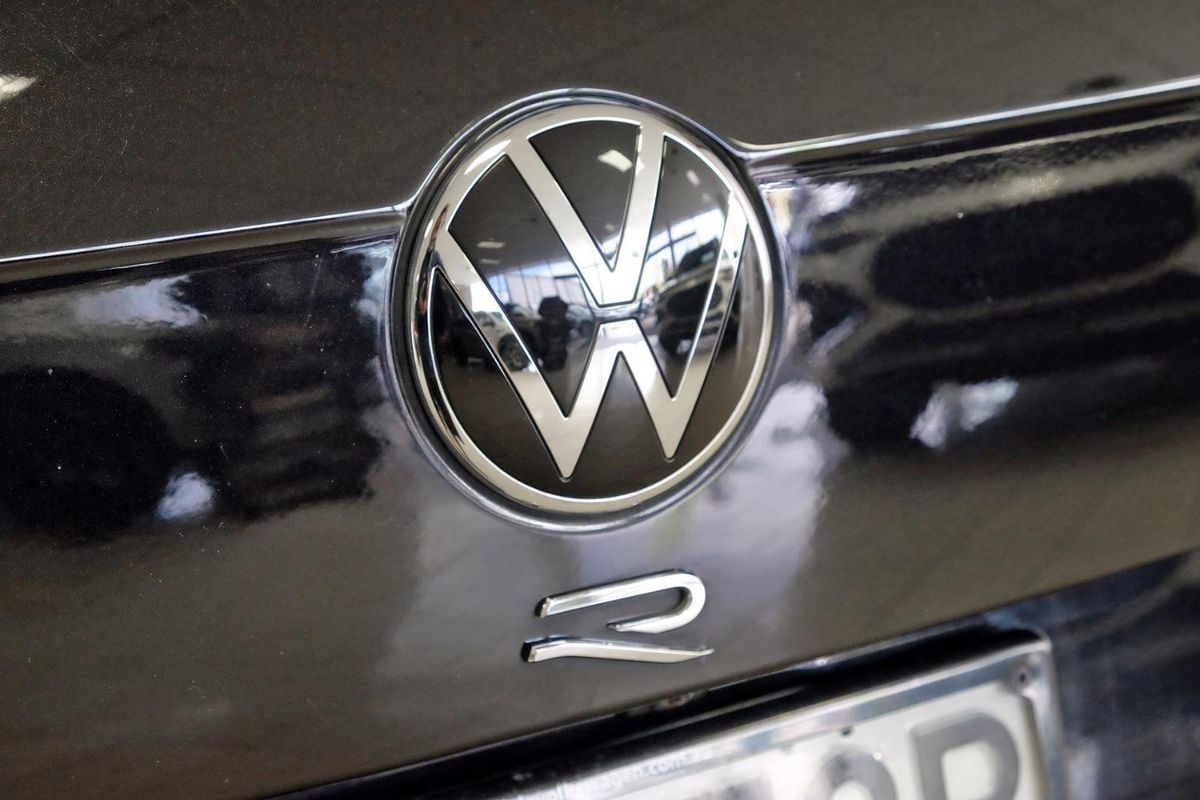 2023 Volkswagen Tiguan R 5N image 23