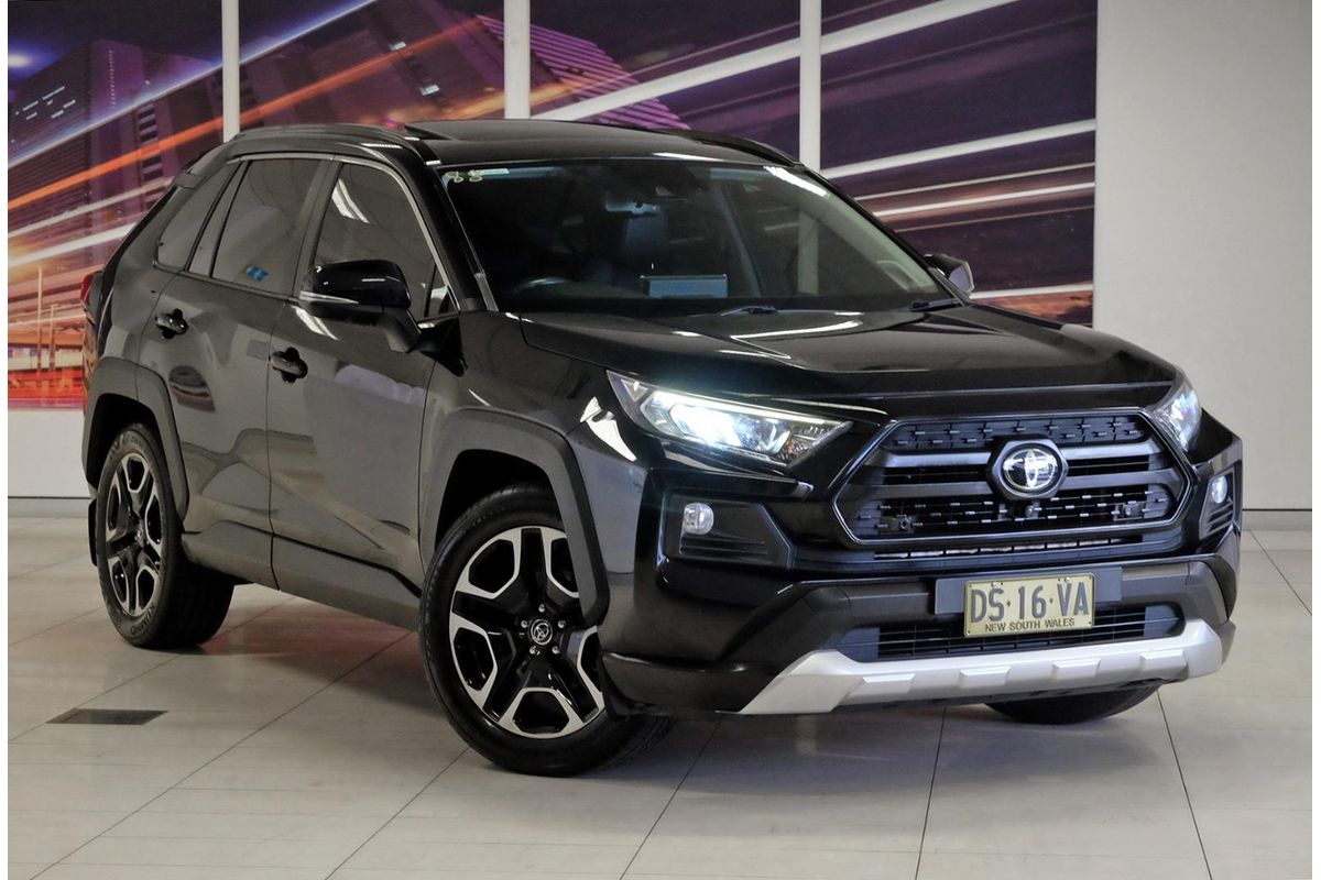 2019 Toyota RAV4 Edge AXAA54R
