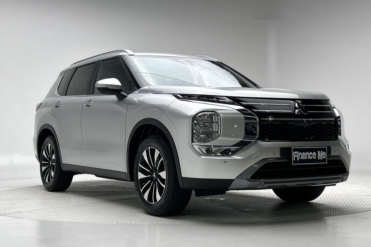 2025 Mitsubishi Outlander LS ZM