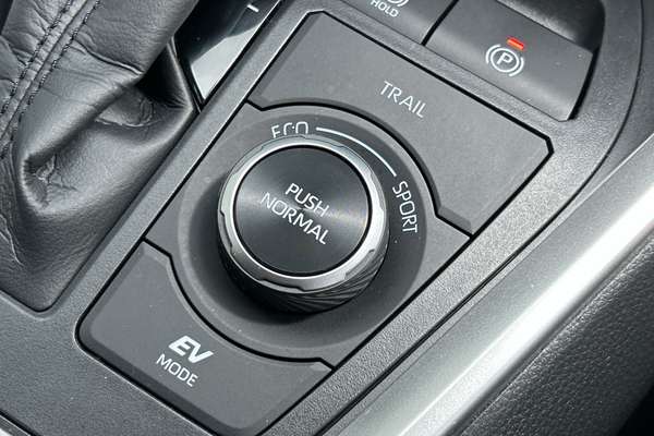 2025 Toyota RAV4 GX AXAH54R thumb-17