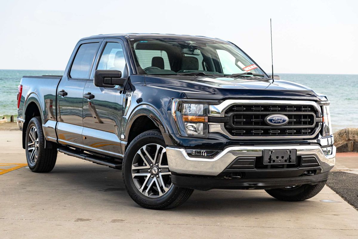 2023 Ford F-150 XLT 4X4 LWB