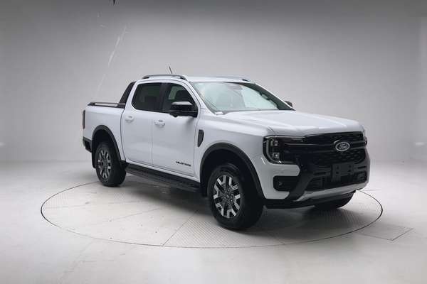 2025 Ford Ranger PHEV Wildtrak 4X4 2.3L thumb-1