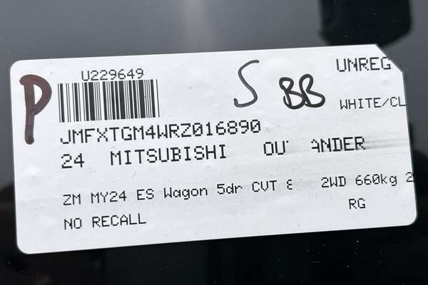 2024 Mitsubishi Outlander ES ZM thumb-23