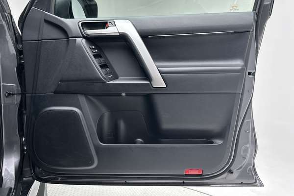 2020 Toyota Landcruiser Prado VX GDJ150R thumb-18