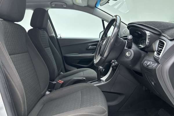 2019 Holden Trax LS TJ thumb-12