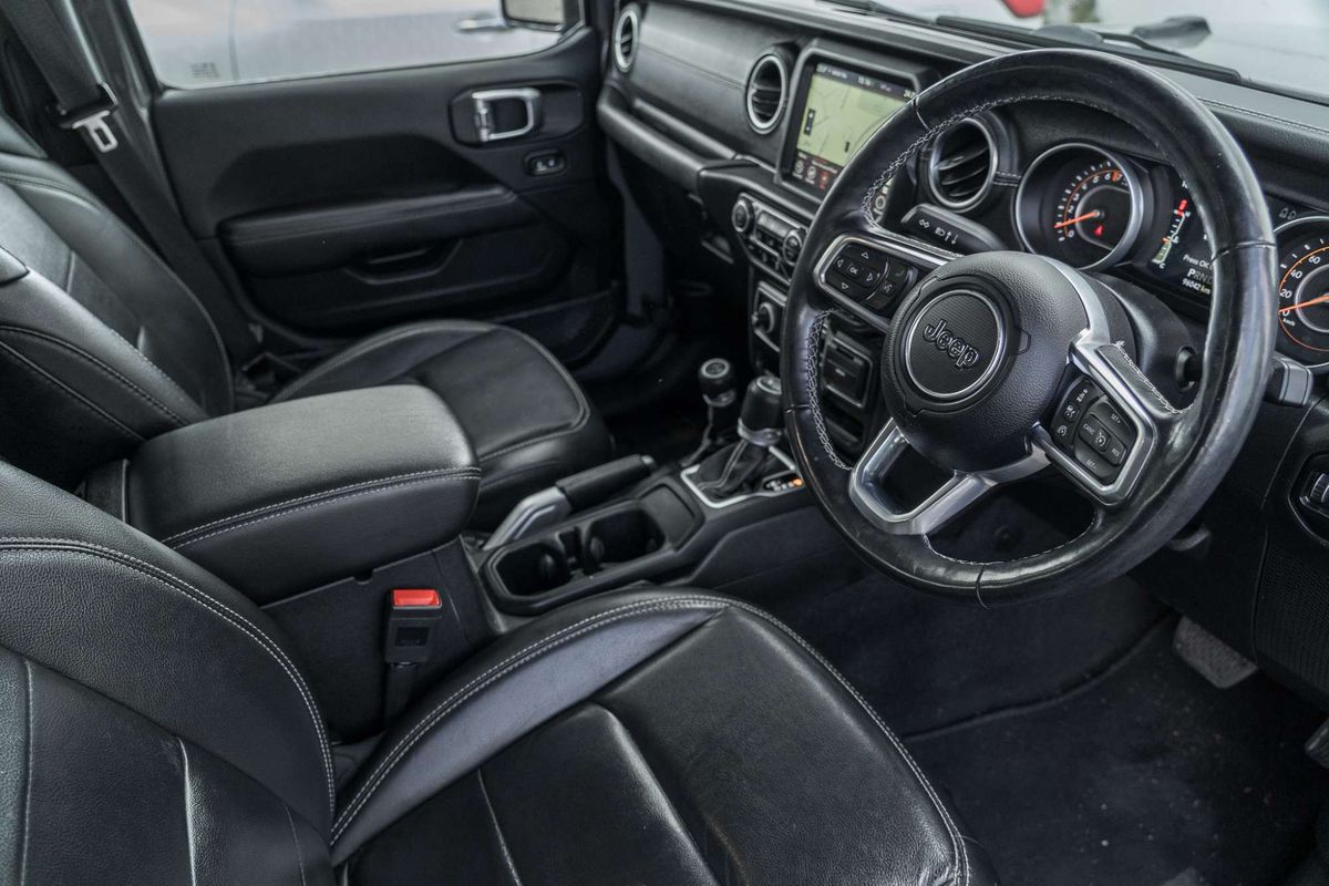 2019 Jeep Wrangler Unlimited Overland JL
