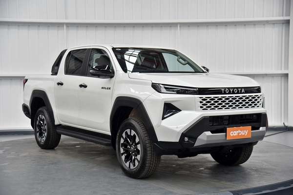 2026 Toyota Hilux SR5 48V GUN227R 4X4