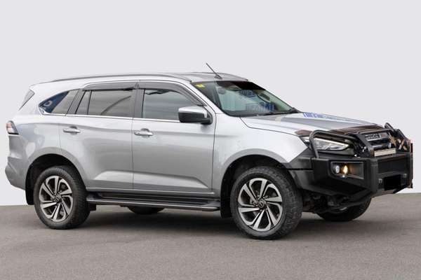 2021 Isuzu MU-X LS-T