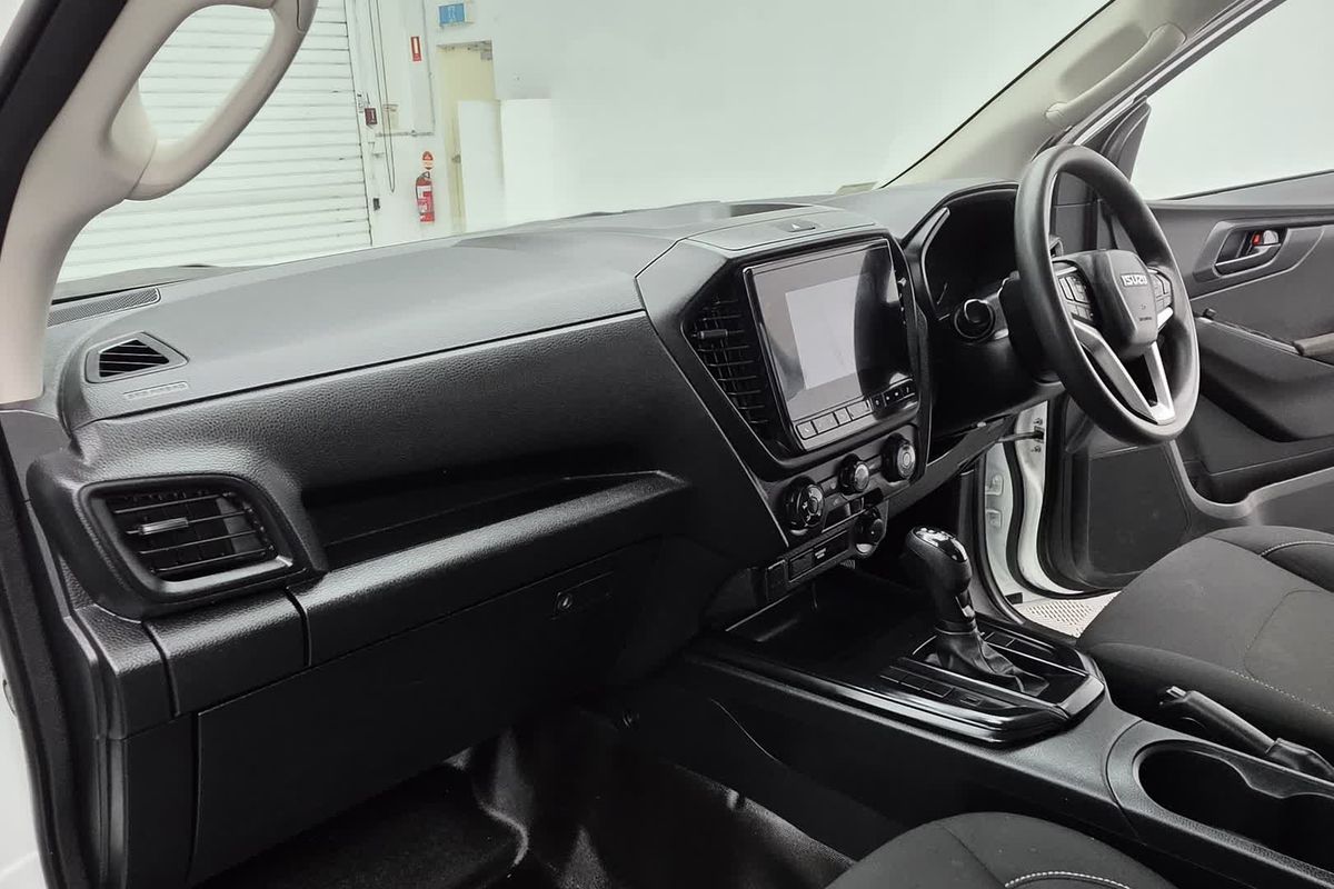 2022 Isuzu D-MAX SX 4X4 image 24
