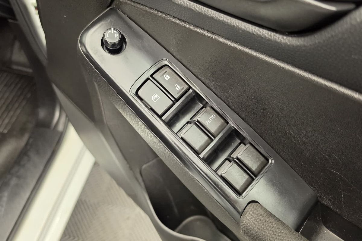 2022 Isuzu D-MAX SX 4X4 image 33