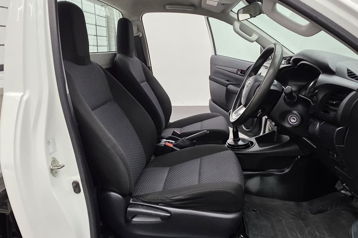 2022 Toyota Hilux Workmate GUN125R 4X4