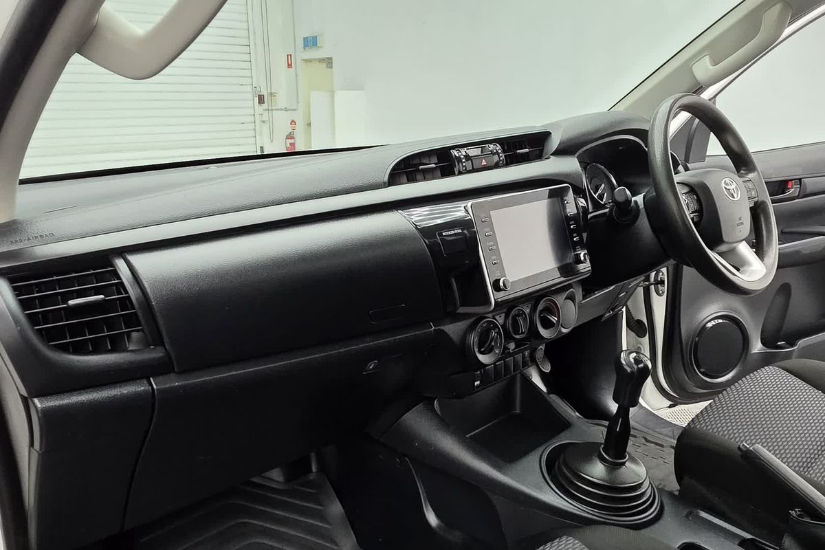 2022 Toyota Hilux Workmate GUN125R 4X4
