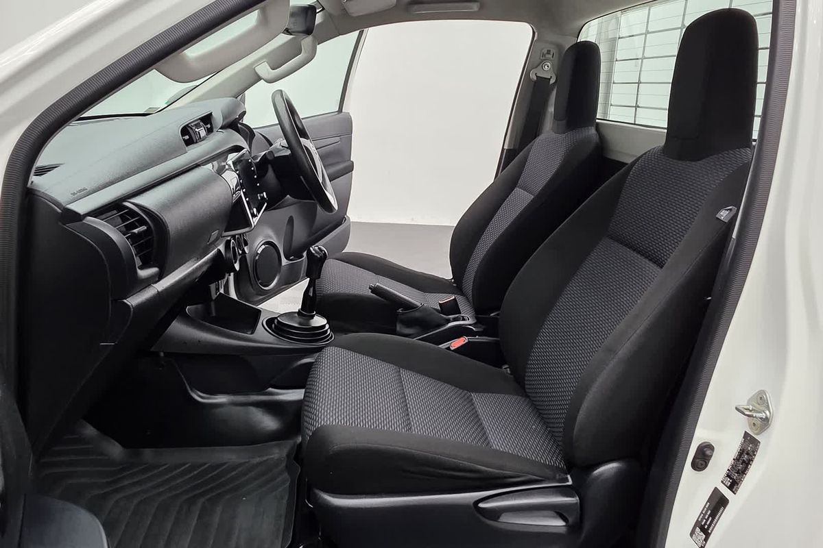 2022 Toyota Hilux Workmate GUN125R 4X4