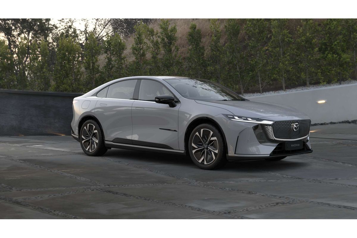 2026 Mazda 6e E35 GT