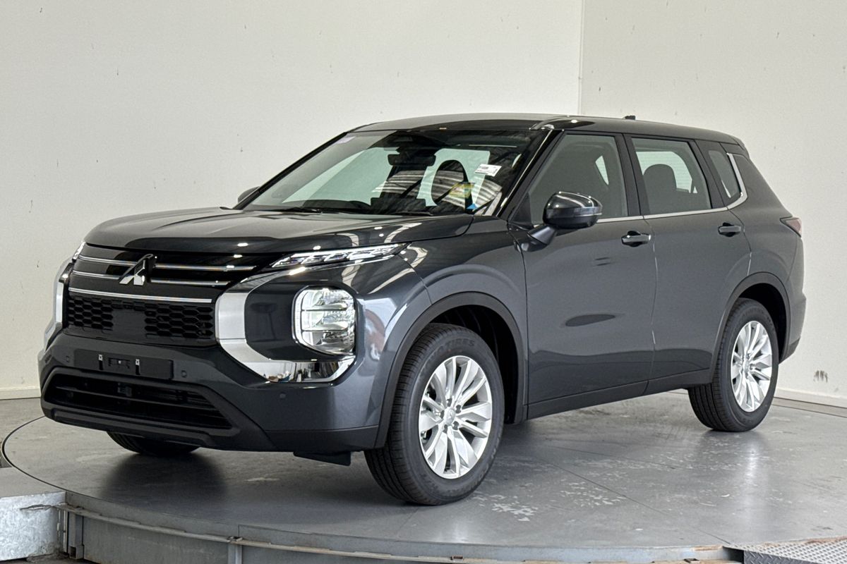 2026 Mitsubishi Outlander ES ZM