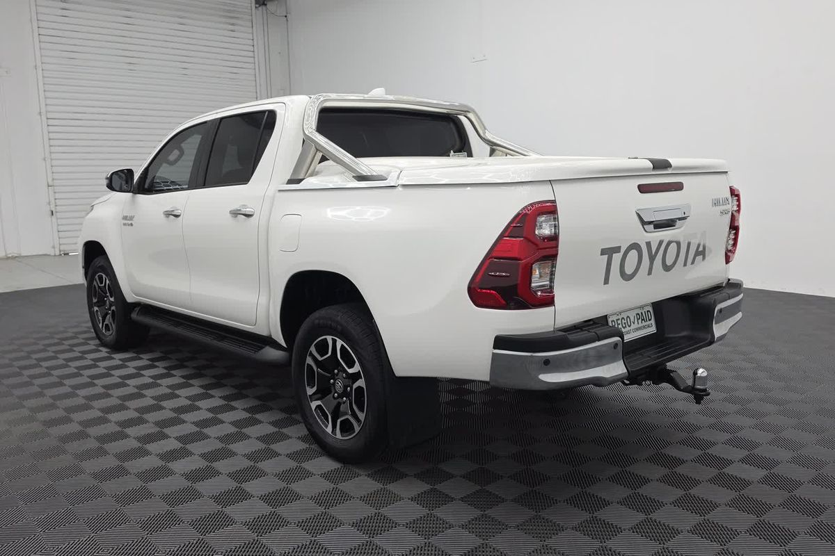 2022 Toyota Hilux SR5 GUN126R 4X4 image 12