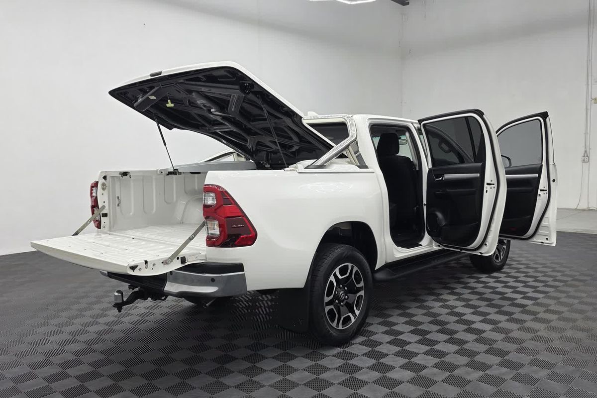 2022 Toyota Hilux SR5 GUN126R 4X4 image 24
