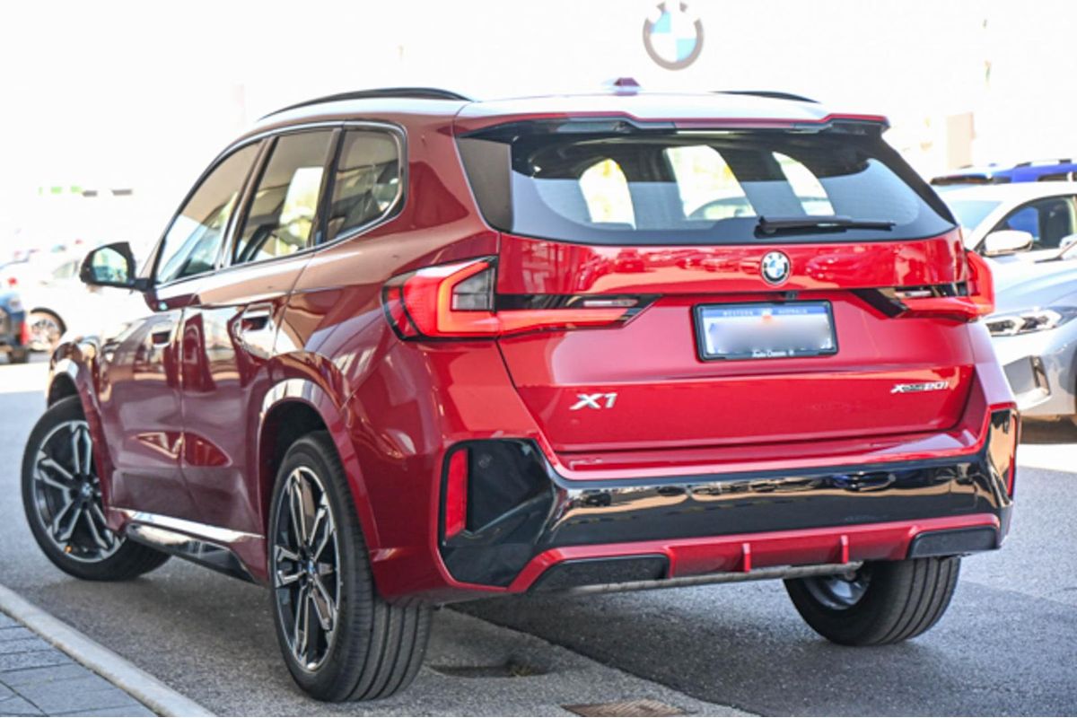 2026 BMW X1 xDrive20i U11