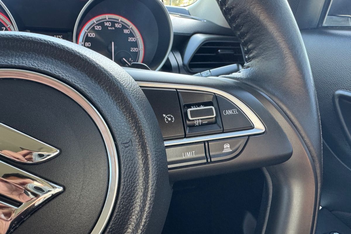 2020 Suzuki Swift GLX Turbo AZ Series II