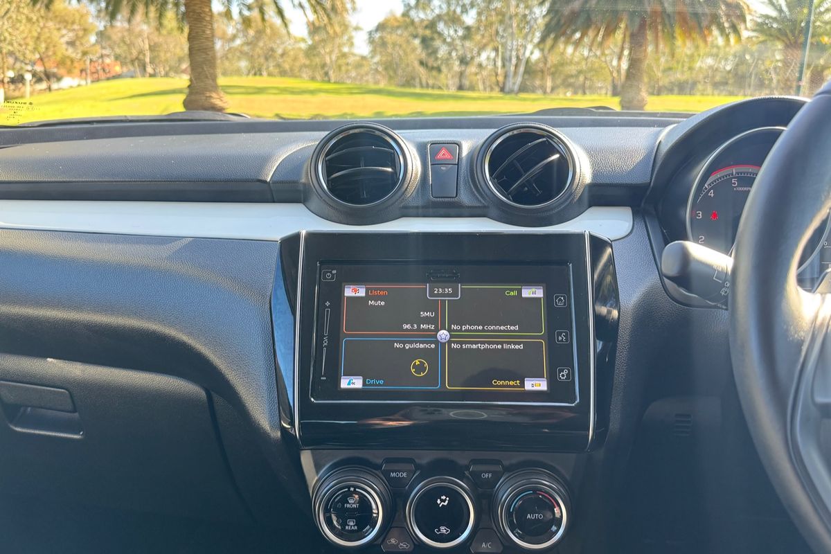 2020 Suzuki Swift GLX Turbo AZ Series II
