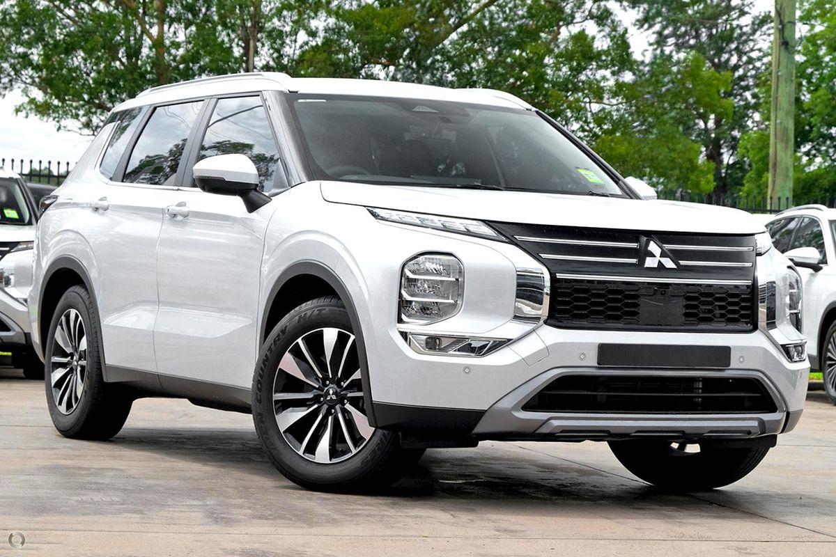 2026 Mitsubishi Outlander LS ZM